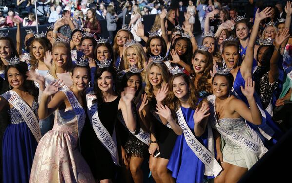 Glam and Glitz: US Crown National Beauty Queen at Miss America 2018 Contest - Sputnik International