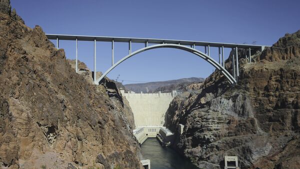 FILE - In this Oct. 2, 2012, file photo shows the Hoover Dam bypass bridge near Boulder City, Nev. - Sputnik International