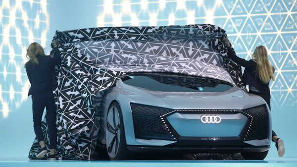Концепт-кар Audi Aicon на на Международном автомобильном шоу во Франкфурте - Sputnik International