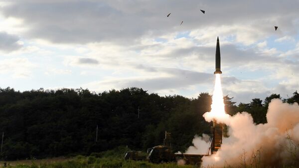 In this photo provided by South Korea Defense Ministry, South Korea's Hyunmoo II ballistic missile is fired during an exercise at an undisclosed location in South Korea, Friday, Sept. 15, 2017 - Sputnik International