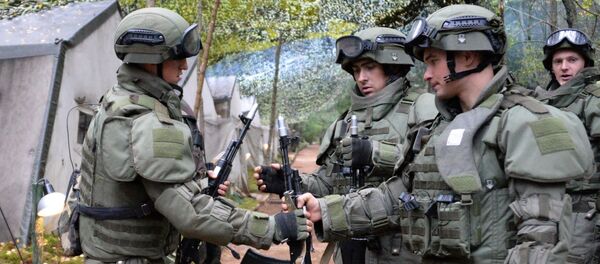 Soldiers during the joint strategic exercises of the Russian and Belarusian armed forces at the Luga training ground in the Leningrad Region - Sputnik International