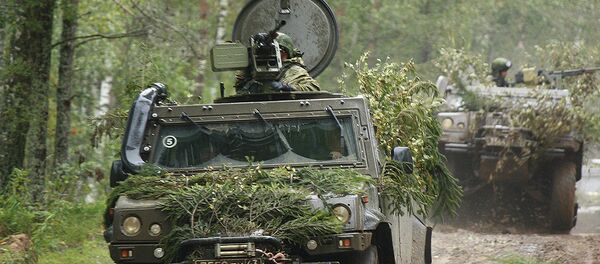 Russian Airborne units carry out ground reconnaissance in course of the Zapad 2017 strategic exercise - Sputnik International