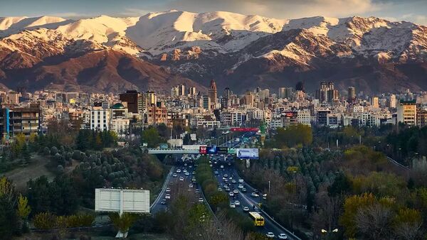 Tehran, Iran, skyline showing Alborz mountain range in the distance - Sputnik International