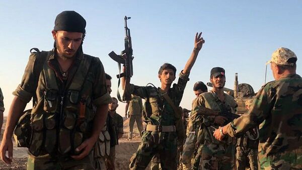 Syrian Army soldiers at combat positions near Deir ez-Zor - Sputnik International