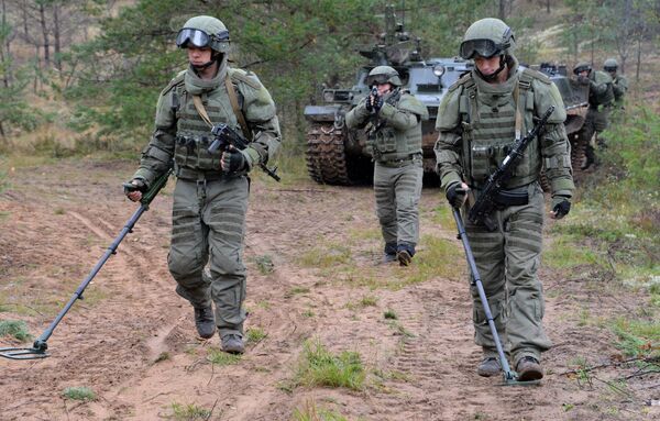 Five Servicemen Injured in Simulation Ammunition Round Explosion in Northwest Russia - Sputnik International