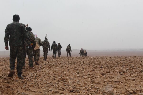 Syrian Democratic Forces fighters advance on Deir ez-Zor Syrian Democratic Forces fighters advance on Deir ez-Zor - Sputnik International