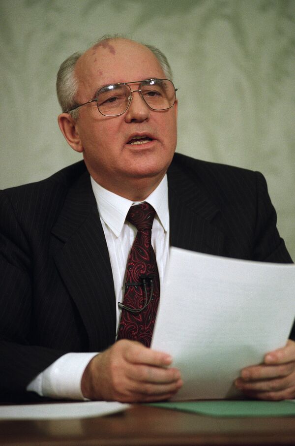 Mikhail Gorbachev the eight and final leader of the Soviet Union, announces his resignation in a televised address from the Kremlin in Moscow on Wednesday, Dec. 25, 1991. (File) Mikhail Gorbachev the eight and final leader of the Soviet Union, announces his resignation in a televised address from the Kremlin in Moscow on Wednesday, Dec. 25, 1991. (File) - Sputnik International