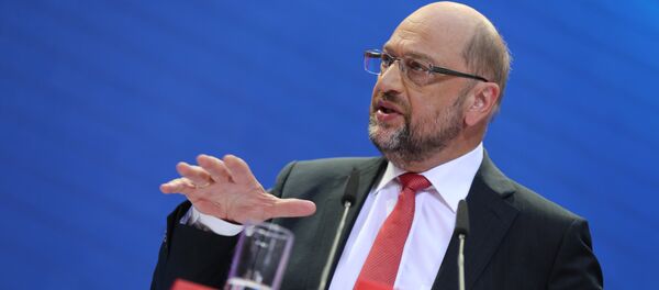 Social Demoratic Party top candidate for chancellor, Martin Schulz, speaks at the party's headquarters in Berlin, Germany, Monday, Sept. 25, 2017 one day after the parliament elections Social Demoratic Party top candidate for chancellor, Martin Schulz, speaks at the party's headquarters in Berlin, Germany, Monday, Sept. 25, 2017 one day after the parliament elections - Sputnik International