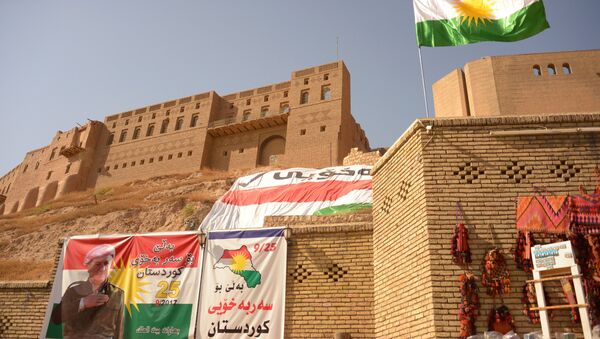 Banners calling for voting in a referendum on Iraqi Kurdistan independence from Baghdad in Erbil - Sputnik International