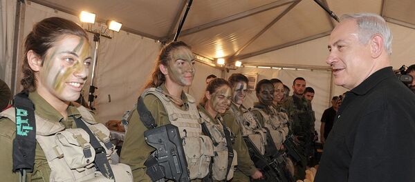 Prime Minister Netanyahu speaks with combat soldiers from the Israeli Defense Forces - Sputnik International
