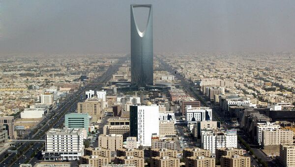 Saudi Arabian capital Riyadh with the 'Kingdom Tower' - Sputnik International