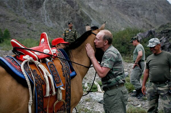 Prime Minister Vladimir Putin on vacation in the Republic of Tyva Prime Minister Vladimir Putin on vacation in the Republic of Tyva - Sputnik International