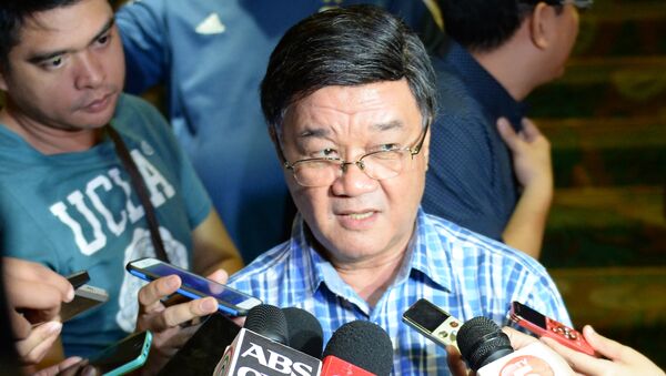Vitaliano Aguirre, tapped to be the next Philippines' Justice Secretary, speaks to members of the media after meeting President-elect Rodrigo Duterte, at a hotel in Davao City, in southern island of Mindanao on May 18, 2016 - Sputnik International