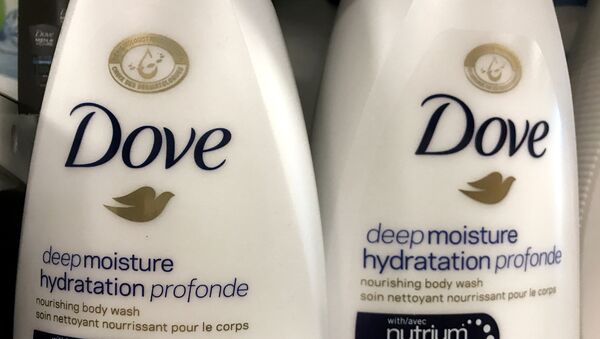 Two bottles of Dove's Deep Moisture body wash are displayed in Toronto, Ontario, Canada, October 8, 2017 - Sputnik International