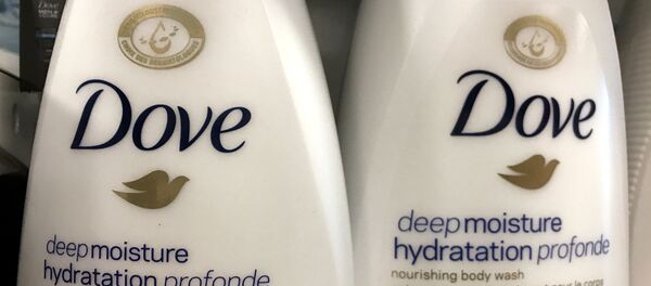 Two bottles of Dove's Deep Moisture body wash are displayed in Toronto, Ontario, Canada, October 8, 2017 - Sputnik International
