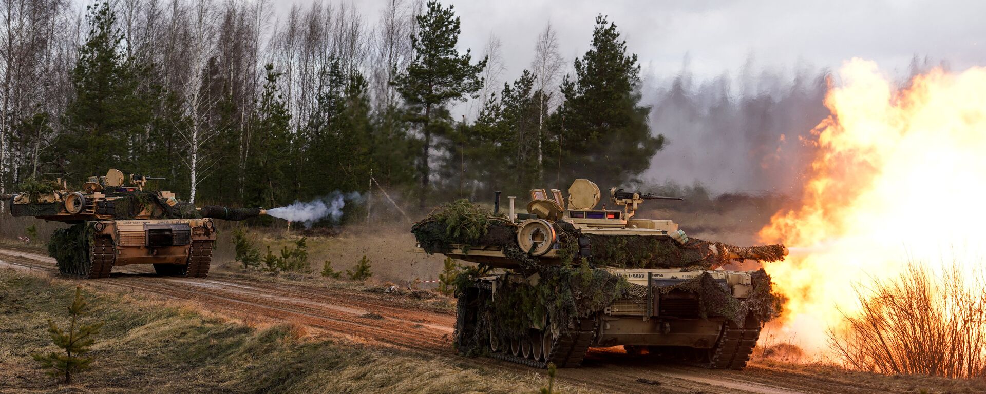 M1 Abrams tanks. File photo M1 Abrams tanks. File photo - Sputnik International, 1920, 27.01.2023