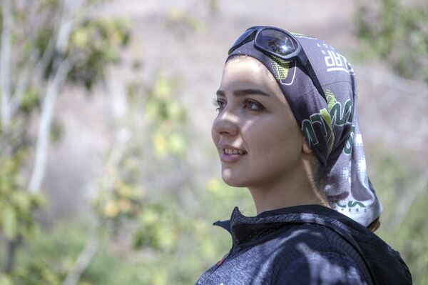 Fatemeh Eftekhari  is the first Iranian woman who began to professionally engage in paragliding - Sputnik International