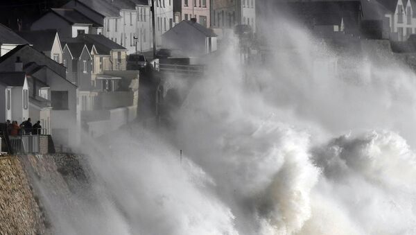 Storm Ophelia: Devastating Natural Disaster Hits UK, Ireland - Sputnik International