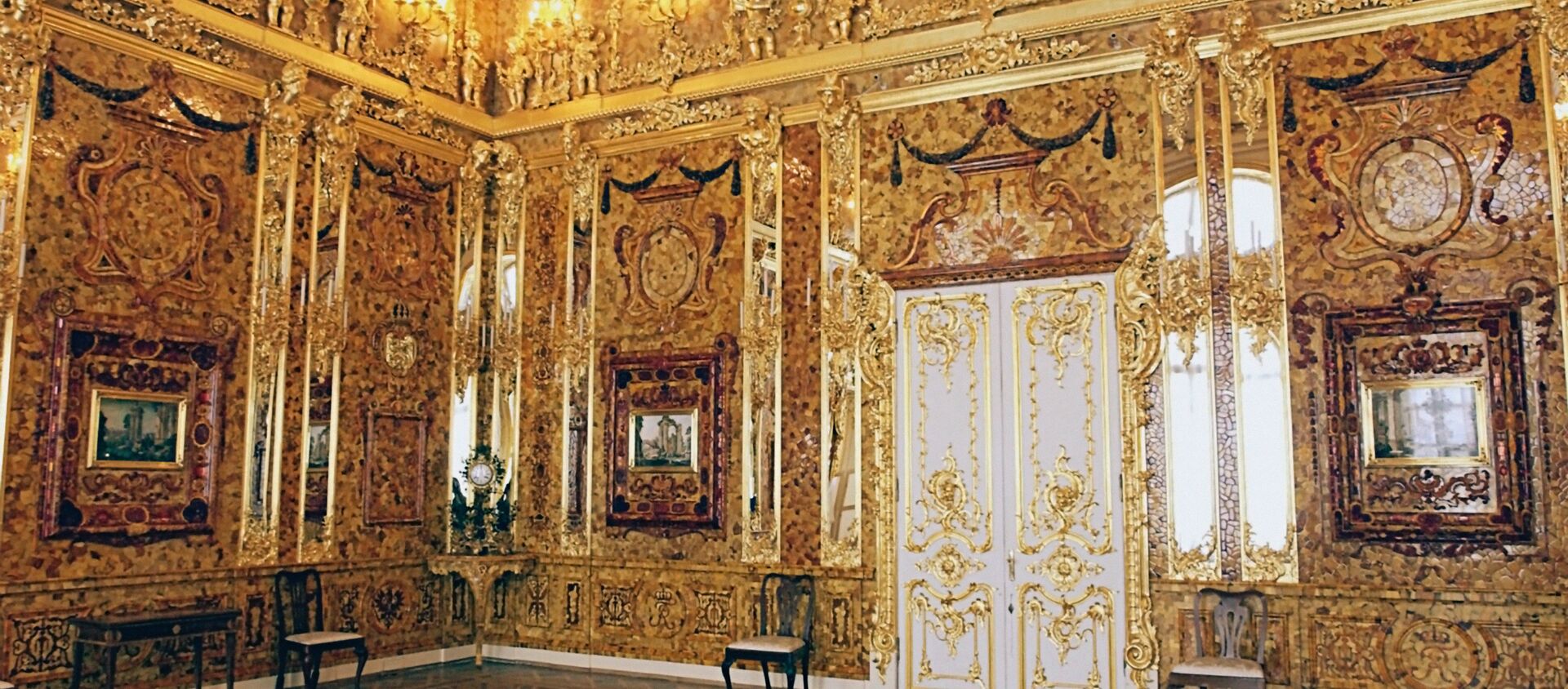 The famous Amber Room in Catherine Palace near St. Petersburg, Pushkin. (File) - Sputnik International, 1920, 28.05.2021