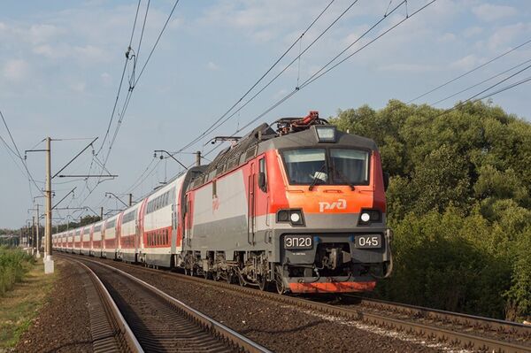 The electric locomotive for EP20 passenger trains, adapted for the use of two railway electrification systems The electric locomotive for EP20 passenger trains, adapted for the use of two railway electrification systems - Sputnik International