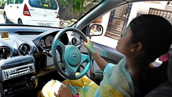 Female driver in India - Sputnik International