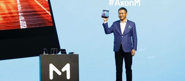 Introducing ZTE's first foldable smartphone with dual screens. The AxonM. Introducing ZTE's first foldable smartphone with dual screens. The AxonM. - Sputnik International