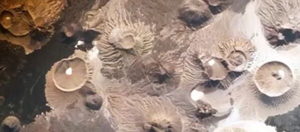 Archaeologists have discovered 400 mysterious stone structures that could be thousands of years old in a remote desert area in Saudi Arabia Archaeologists have discovered 400 mysterious stone structures that could be thousands of years old in a remote desert area in Saudi Arabia - Sputnik International