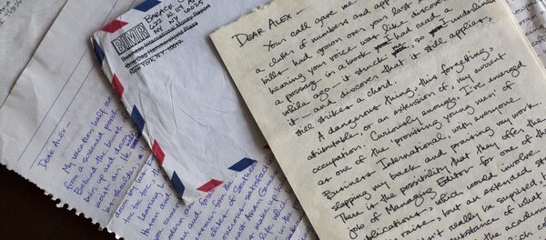 This image provided by Emory University shows letters sent by future President Barack Obama to his college girlfriend Alexandra McNear and held by Emory University's Stuart A. Rose Manuscript, Archives and Rare Book Library in Atlanta. - Sputnik International