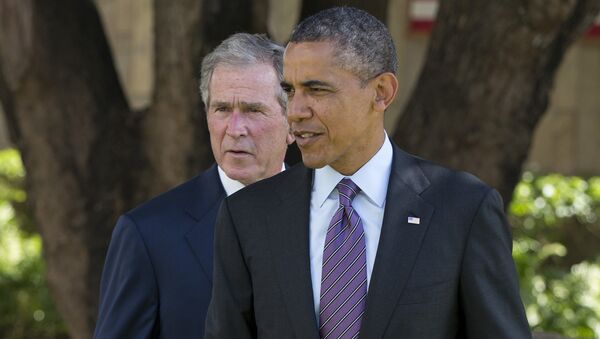 Former U.S. president Barack Obama, right, and former U.S. president George W. Bush (File) - Sputnik International