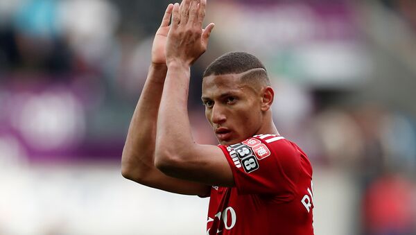Watford's Richarlison applauds the fans at the end of the match - Sputnik International