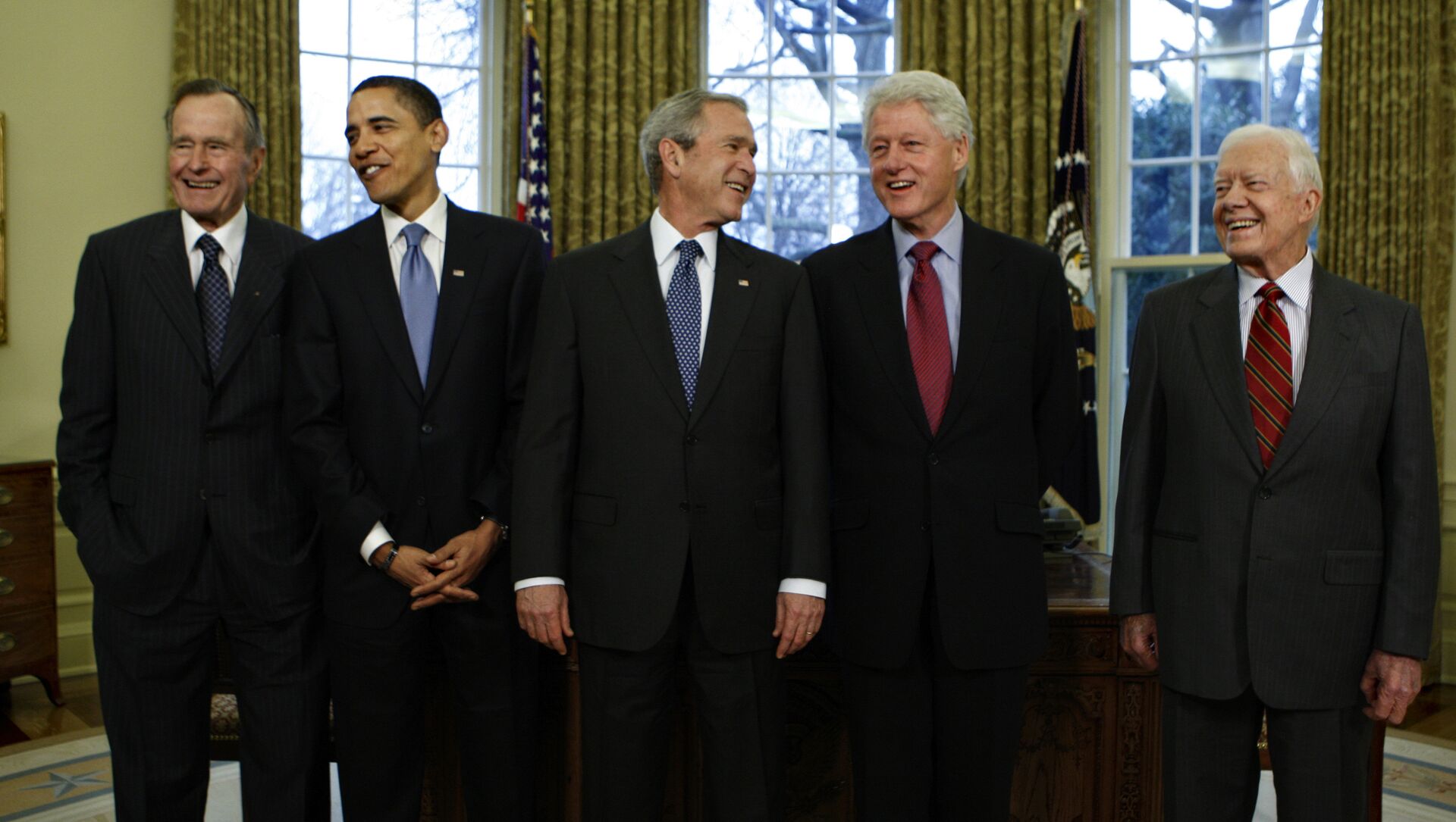 From left: Former US Presidents George H.W. Bush, Barack Obama, George W. Bush, Bill Clinton and Jimmy Carter at the White House in Washington, Jan. 7, 2009. - Sputnik International, 1920, 10.02.2021