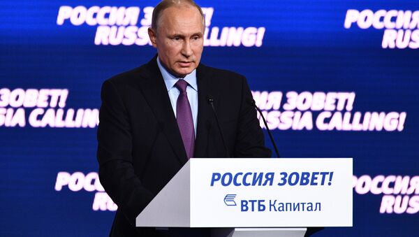 Russian President Vladimir Putin at the final plenary session of the “Russia Calling” Investment Forum - Sputnik International