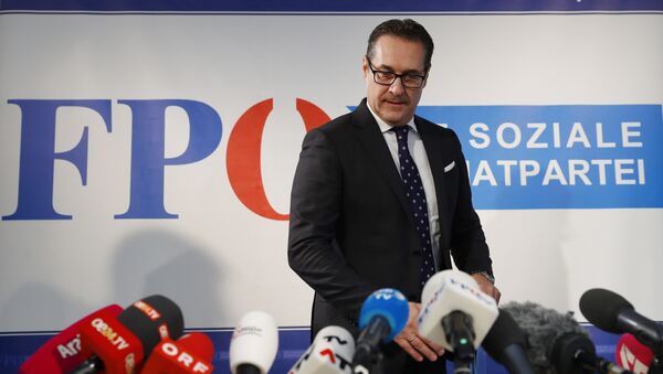 Head of the Freedom Party (FPOe) Heinz-Christian Strache arrives for a news conference in Vienna, Austria - Sputnik International