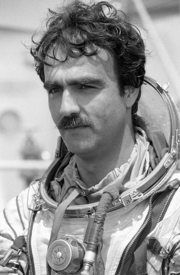 Afghanistan's First Cosmonaut to Sputnik: 'In Time of Danger, We Told Jokes' Afghanistan's First Cosmonaut to Sputnik: 'In Time of Danger, We Told Jokes' - Sputnik International