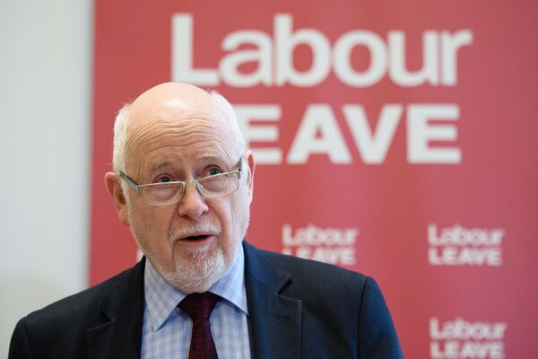 British opposition Labour party MP for Luton North, Kelvin Hopkins, speaks at the launch of the Labour Leave campaign in central London on January 20, 2016 British opposition Labour party MP for Luton North, Kelvin Hopkins, speaks at the launch of the Labour Leave campaign in central London on January 20, 2016 - Sputnik International
