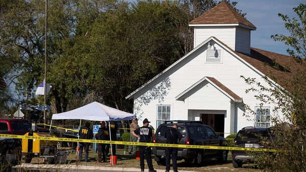 Law enforcement officials investigate a mass shooting at the First Baptist Church in Sutherland Springs, Texas, U.S. November 5, 2017 - Sputnik International