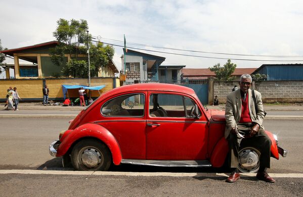 Legendary VW Beetle Gets Unexpected Second Wind in Ethiopia - Sputnik International