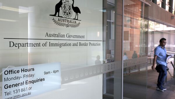 A man leaves the Department of Immigration and Border Protection offices in Sydney, Thursday, April 20, 2017. - Sputnik International