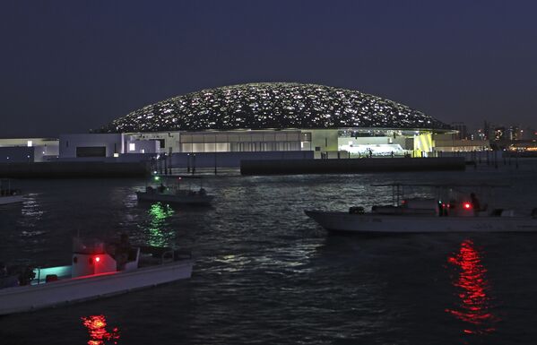 Louvre Abu Dhabi: Oasis of Art Amid Desert - Sputnik International