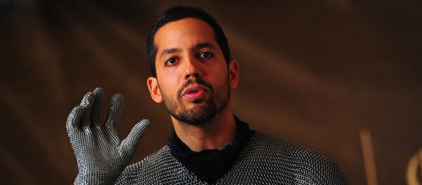 US Magician David Blaine is dressed to perform a small preview of his upcoming performance Electrified, during a press conference in New York. (File) - Sputnik International