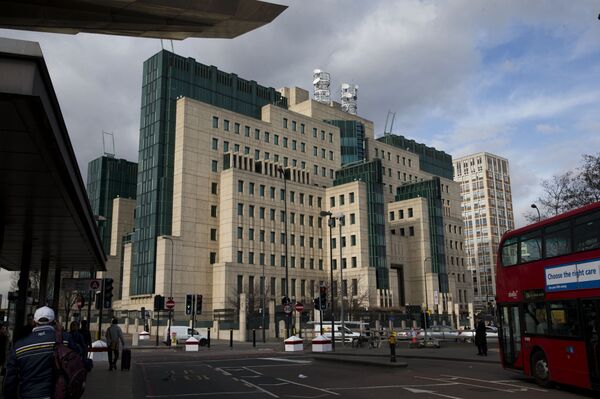 A general view shows the MI6 building in London, Thursday, March 5, 2015. A general view shows the MI6 building in London, Thursday, March 5, 2015. - Sputnik International