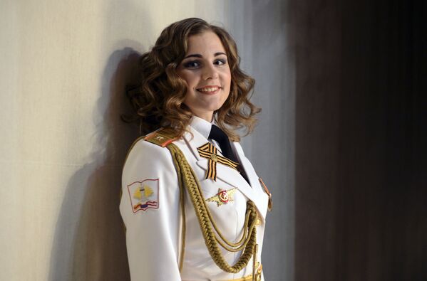 Ladies in Uniform: St. Petersburg Chooses Its Top Policewomen and Military Girls - Sputnik International