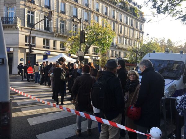 Parisians in front of the Bataclan concert hall. November 13, 2017 Parisians in front of the Bataclan concert hall. November 13, 2017 - Sputnik International