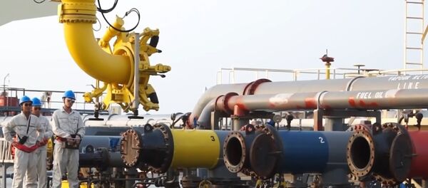 China-Myanmar crude oil pipeline begins operation - Sputnik International