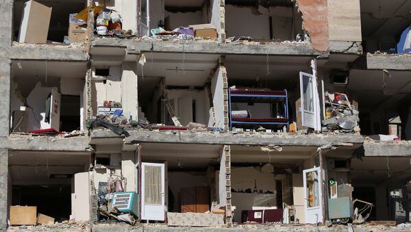 A damaged building is seen following an earthquake in Sarpol-e Zahab county in Kermanshah, Iran - Sputnik International