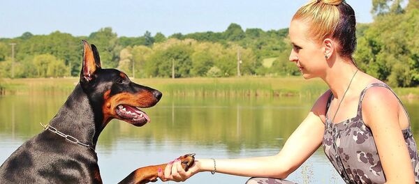 Woman with dog - Sputnik International