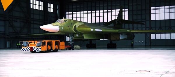 Russia Unveils Its Modernized Tu-160 Bomber - Sputnik International