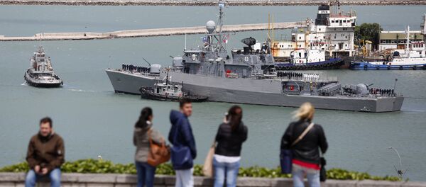 Comandante Espora Argentine ship sails off the navel base in Mar del Plata, Argentina, Saturday, Nov. 18, 2017. This ship is is part of a searching crew to find a submarine that hadn't been heard from in three days. - Sputnik International