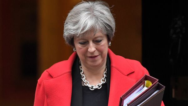 Britain's Prime Minister Theresa May leaves 10 Downing Street in London, November 15, 2017 - Sputnik International