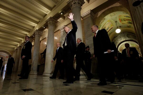 Trump Impeachment Poll 'Reflects Polarizing Nature of American Politics Today' Trump Impeachment Poll 'Reflects Polarizing Nature of American Politics Today' - Sputnik International